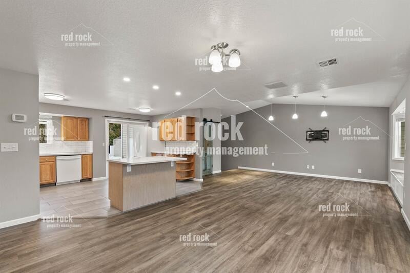 Primary Photo - 16013 E Broad Ave