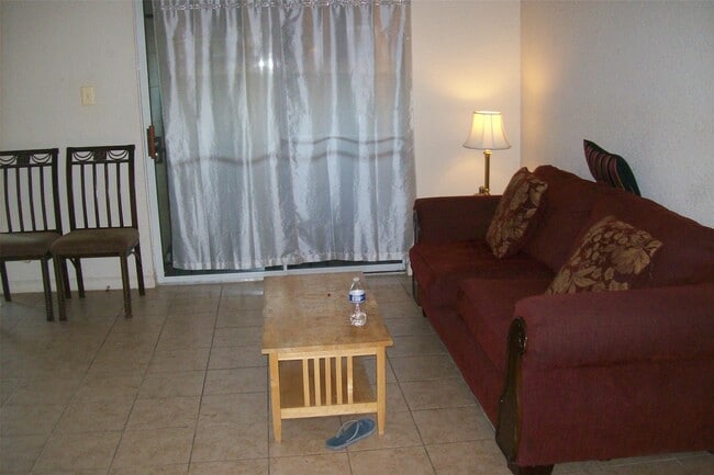 Building Photo - 8100 Creekbend Dr