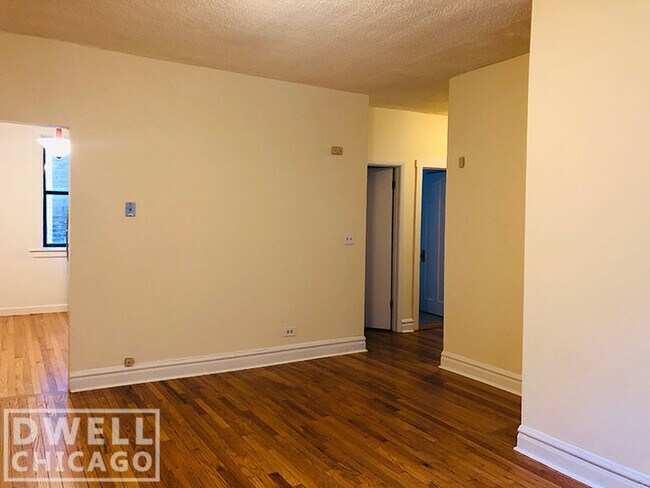 Foto del edificio - 1518 N Kedzie Ave