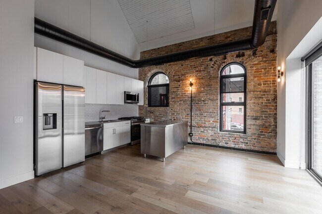 Foto del edificio - 2228 N Kedzie Blvd