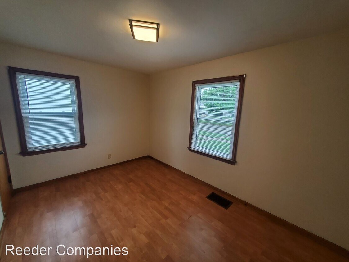Primary Photo - 2 br, 1 bath House - 920 - 169th Place