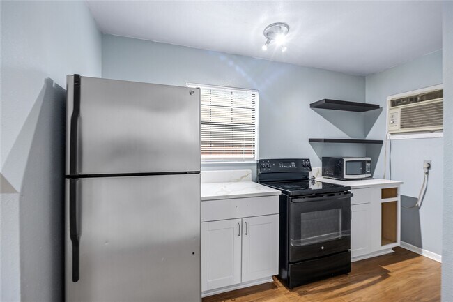 Foto del edificio - 68 Annette Ln