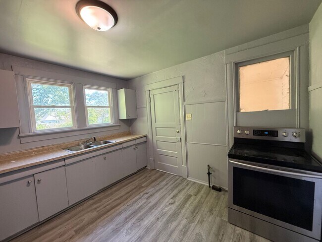 Foto del edificio - 1242 E Willard Ave