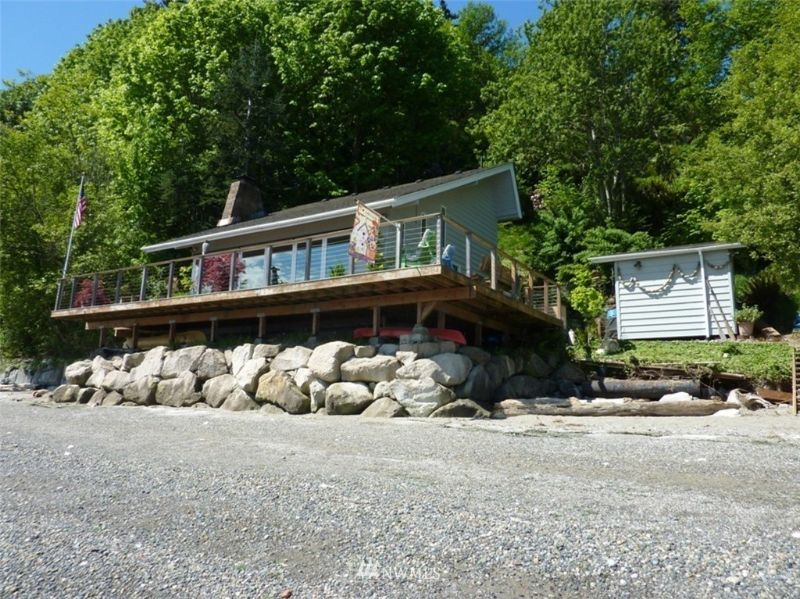 Primary Photo - 10423 Sunrise Beach Dr NW