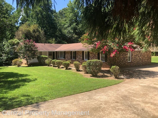 Foto del edificio - 5 br, 3 bath House - 108 Kingsley Drive