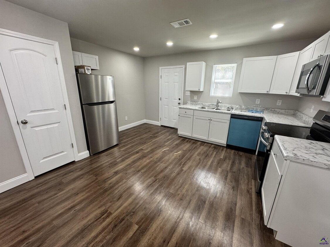 Foto principal - 301 Doyle St