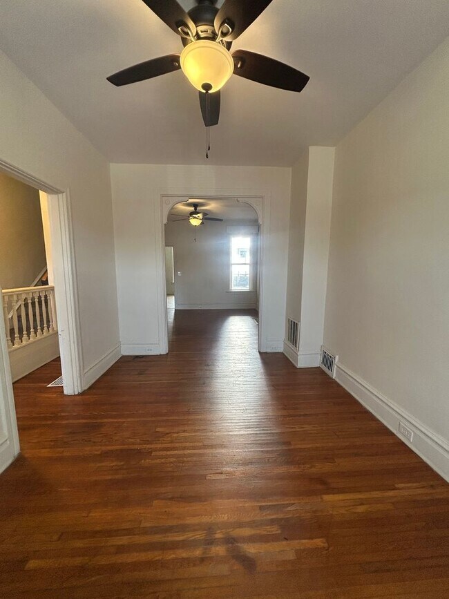 Foto del edificio - Spacious 3 bedroom uptown, Harrisburg