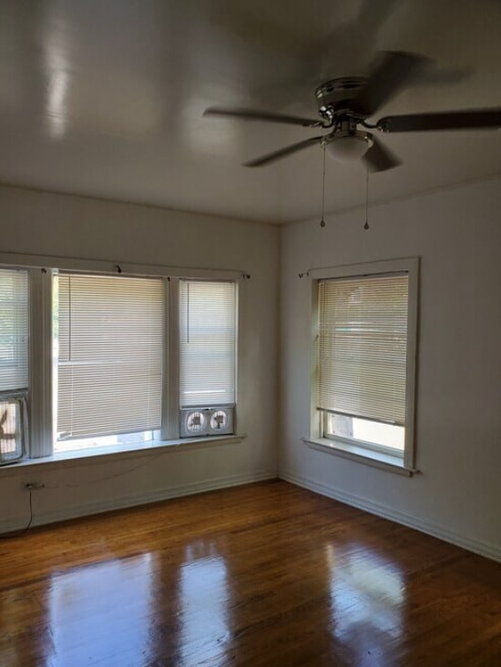 Building Photo - 7654 S Peoria St Basement Apartment