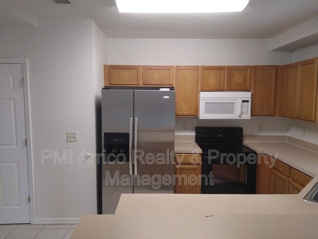 Foto del edificio - 6142 Olivedale Dr