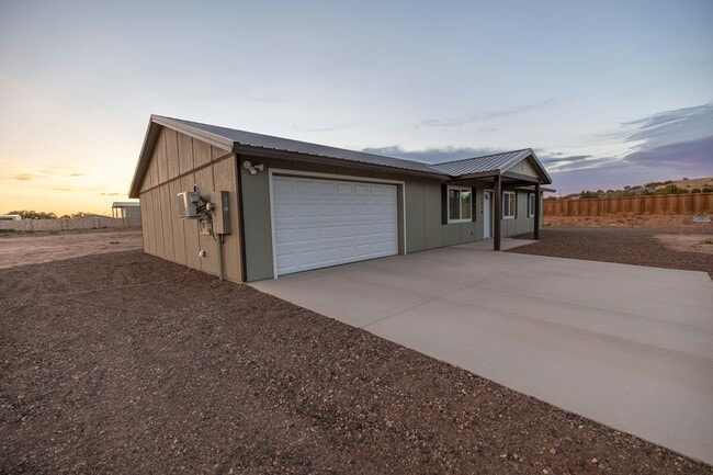 Building Photo - 236 Halli Jo Loop