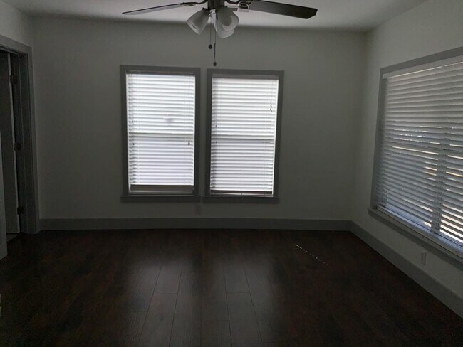 Foto del edificio - 722 S Winnetka Ave