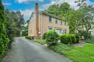 Building Photo - 231 Springfield Pike