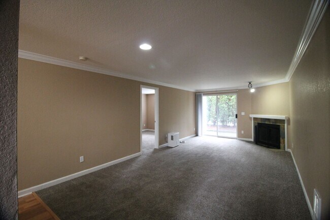 Foto del edificio - 1011 156th Ave NE