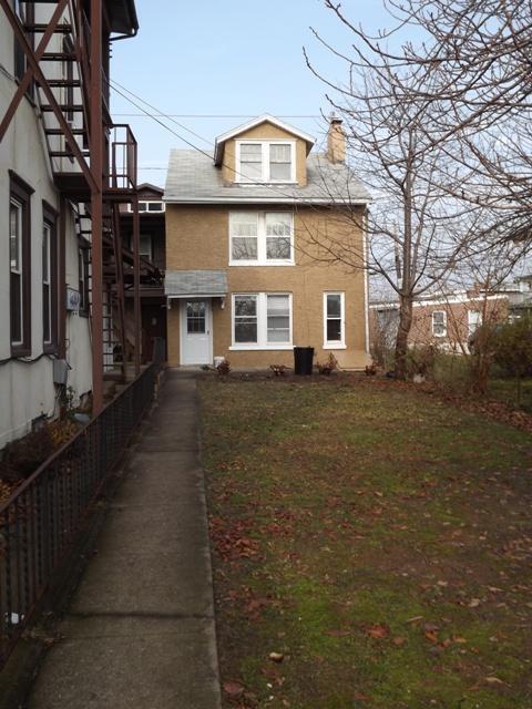 Primary Photo - 1915 W Allen St
