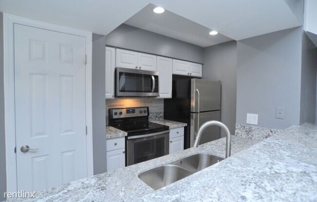 Building Photo - 6609 East Calle Alegria