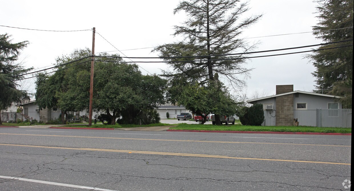 Building Photo - 1543 Lander Ave