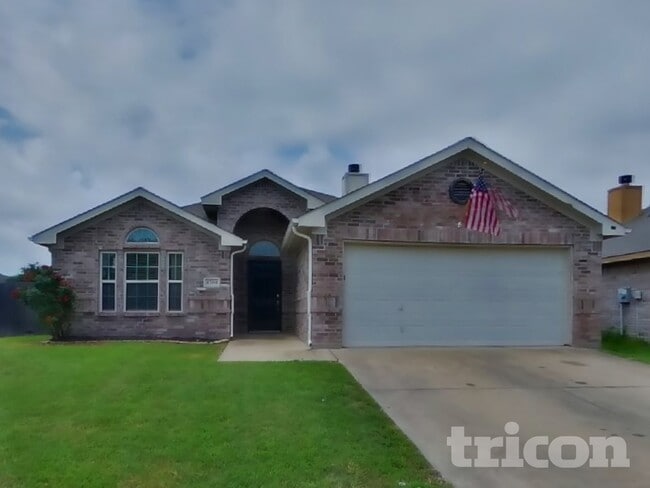 Building Photo - 4200 Agate Dr