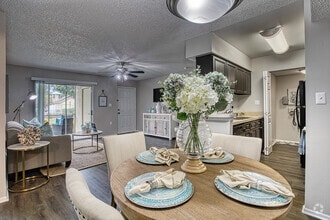 Interior Photo - Harbour Pointe Apartment Homes