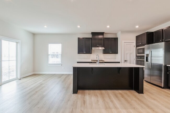 Building Photo - 1233 Neuway Ln