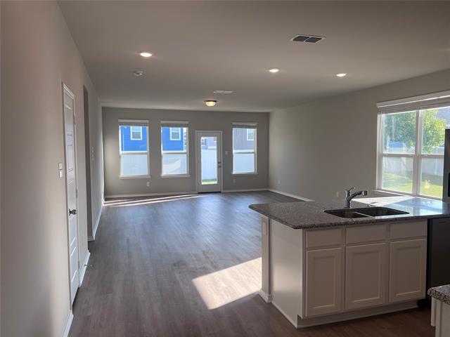 Building Photo - 10048 Paine Dr