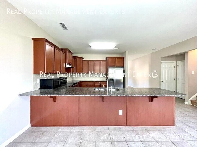 Foto del edificio - 2309 Marthas Ridge Dr