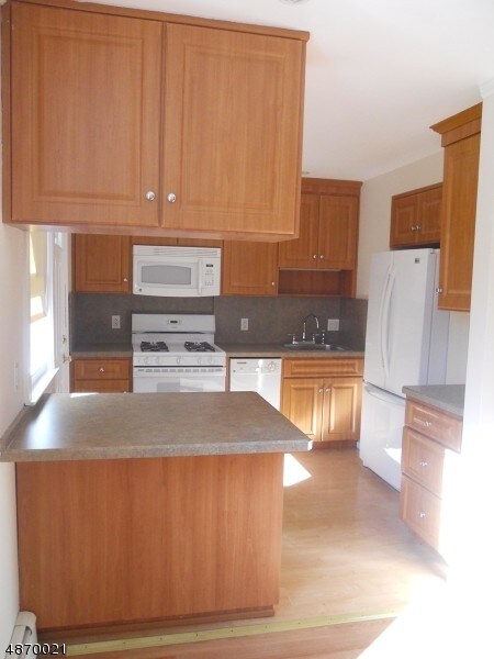 Foto del edificio - 52 Claverack Rd