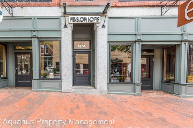 Building Photo - 1 br, 1.5 bath House - 547A Congress Stree...