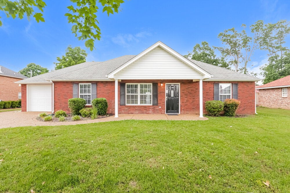 Foto principal - 9010 Lomond Dr