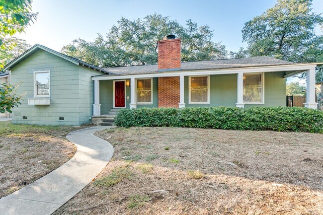 Building Photo - 2-BEDROOM ALAMO HEIGHTS COTTAGE