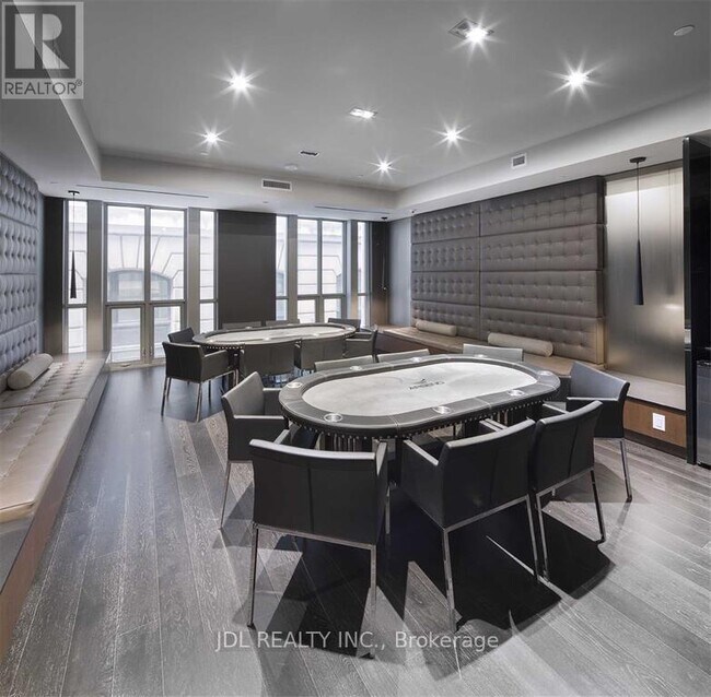 Photo du bâtiment - 70 Temperance St