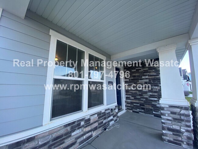 Foto del edificio - Rent This Beautiful 3 Bedroom 2.5 Bathroom...