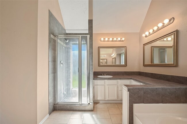 Foto del edificio - 6903 Foxcroft Ln