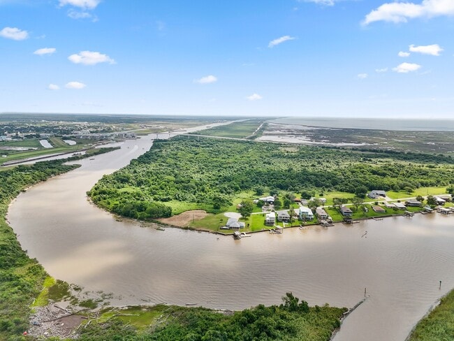 Building Photo - 779 Cr 257