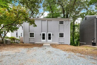 Building Photo - 219 Stribling Ave