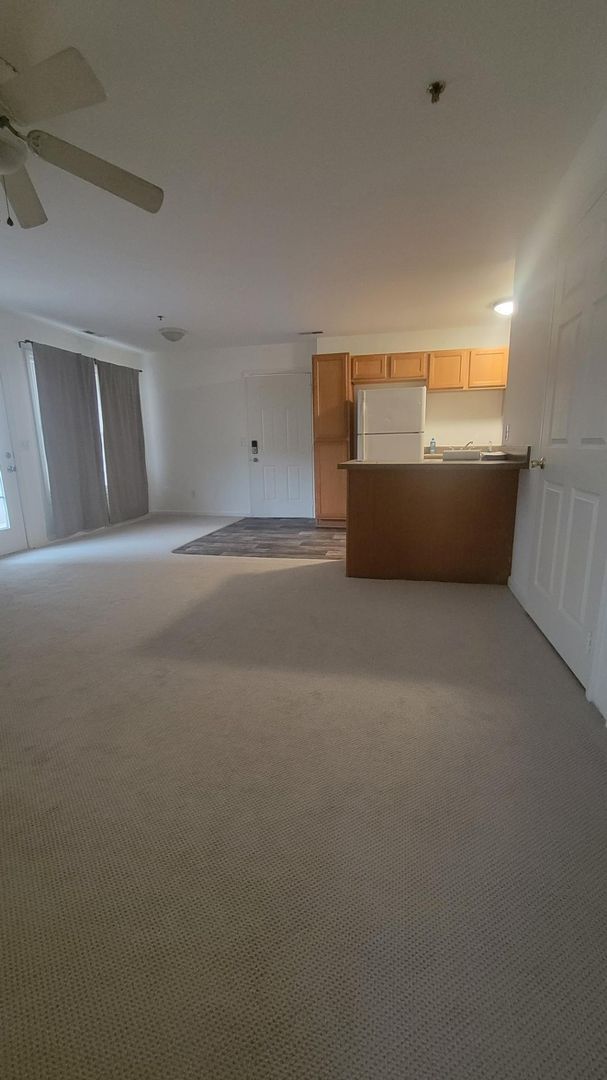 Building Photo - 1 bedroom apartment near WCU