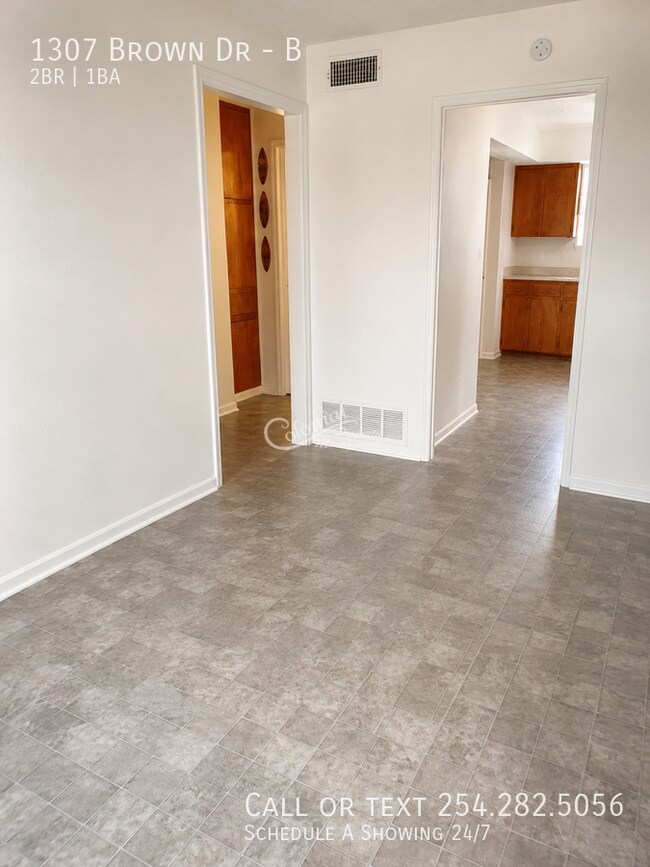 Building Photo - 1307 Brown Dr