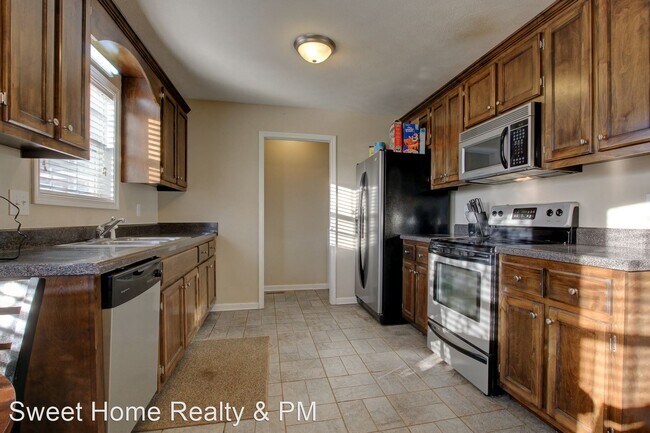 Foto del edificio - 3 br, 2 bath House - 1020 Cindy Jo Ct