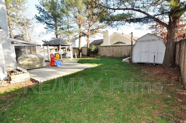 Building Photo - 3073 Monet Dr