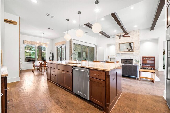 Building Photo - 939 Sad Willow Pass