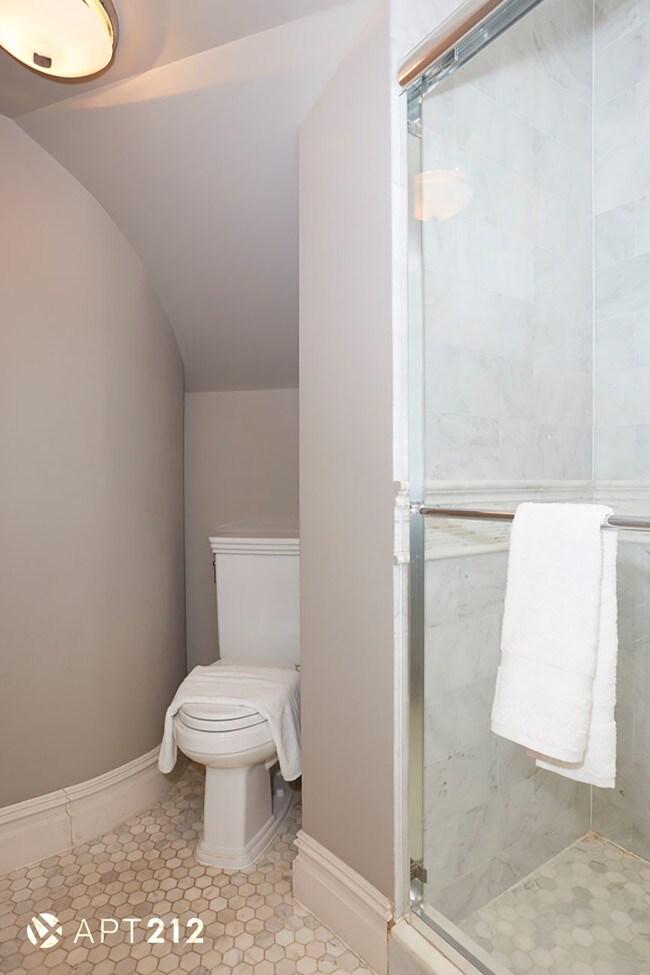 Foto del edificio - 115 E 37th St