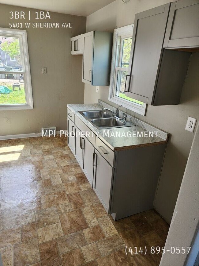 Foto del edificio - 5401 W Sheridan Ave