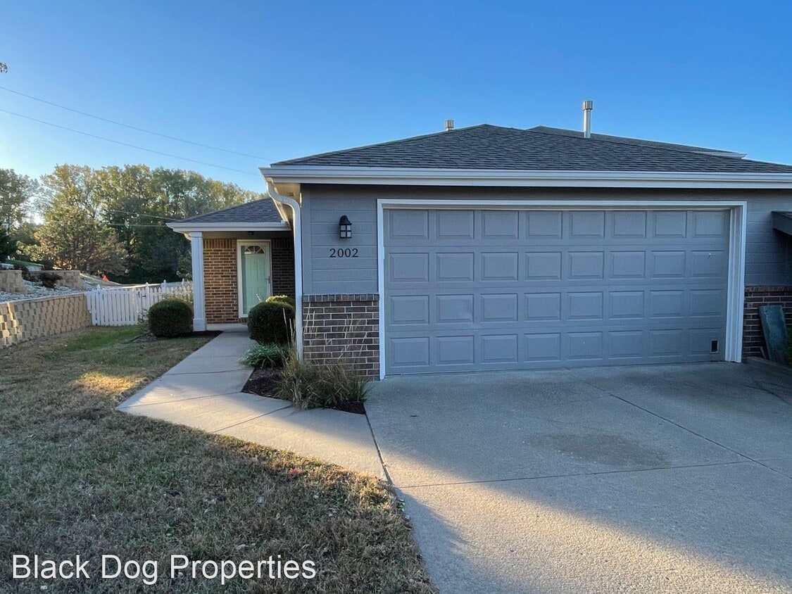 2 br, 2 bath House 2002 Estella Drive House Rental in Manhattan, KS