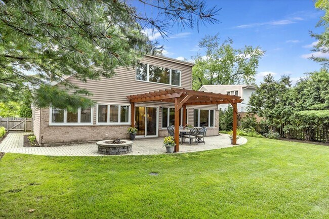 Foto del edificio - 40 Williamsburg Rd