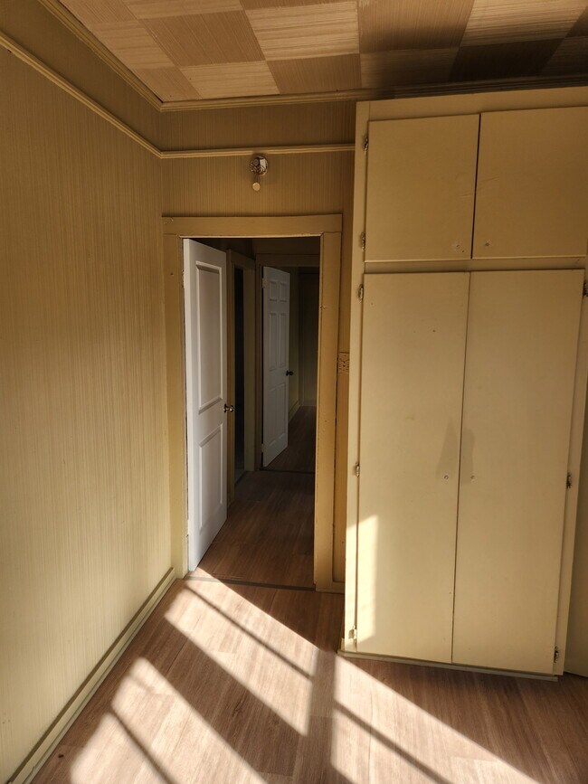 Foto del edificio - 1002 La Pl Ave