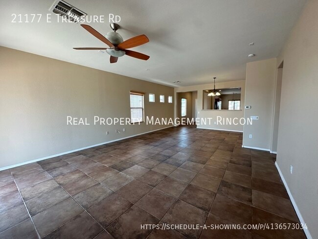 Foto del edificio - 21177 E Treasure Rd