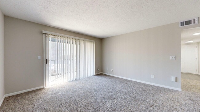 Interior Photo - Brookridge