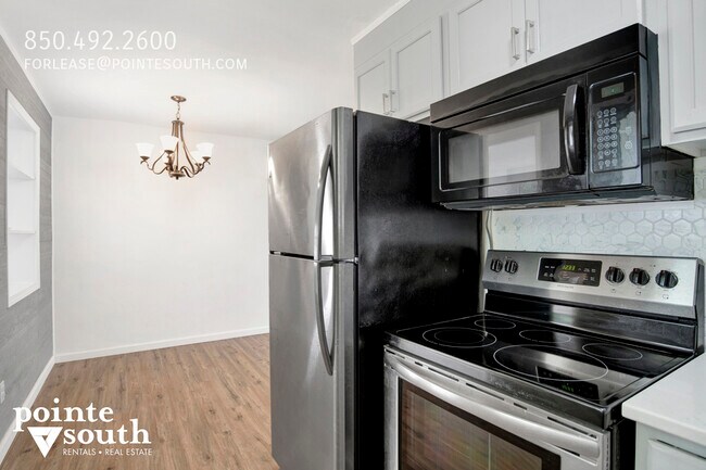 Foto del edificio - 51 Adkinson Dr