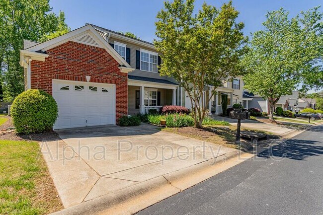 Foto del edificio - 382 Juniper Bend Cir