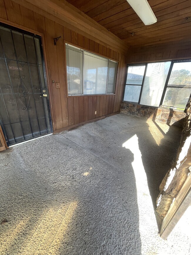 Foto del edificio - 1316 H St