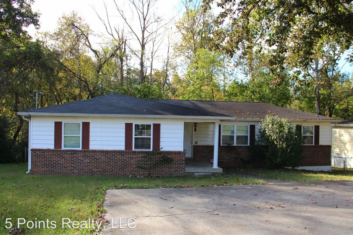 Primary Photo - 743 Linden Green Dr